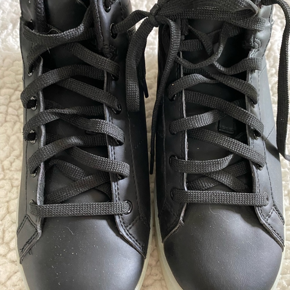 Sketchers S Sport size 3Y